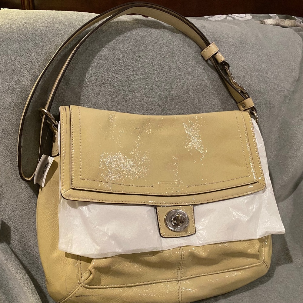 NWT Coach off white patent leather handbag